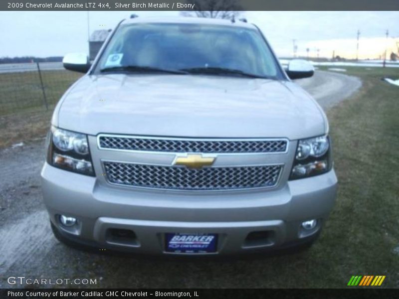 Silver Birch Metallic / Ebony 2009 Chevrolet Avalanche LTZ 4x4