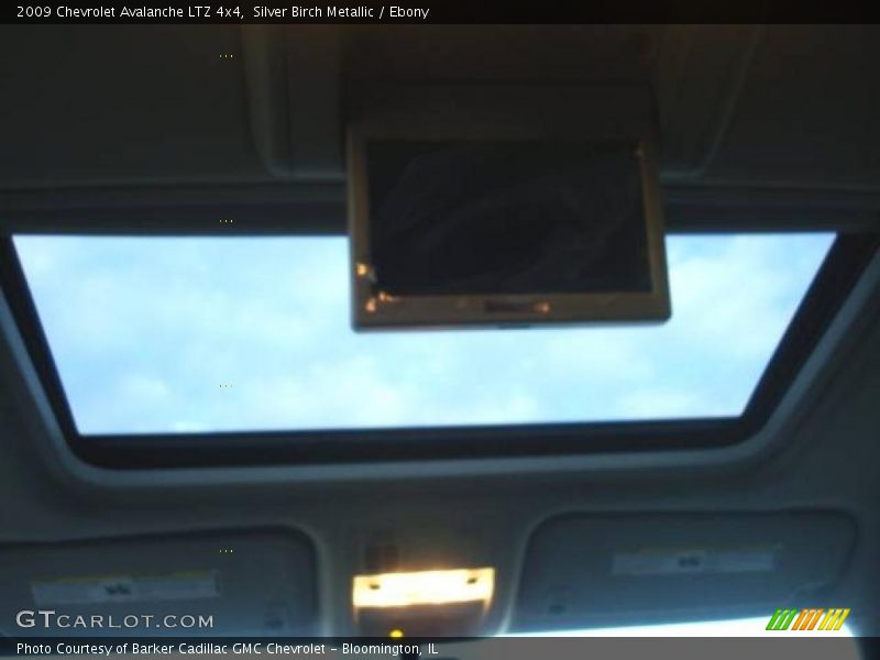 Silver Birch Metallic / Ebony 2009 Chevrolet Avalanche LTZ 4x4