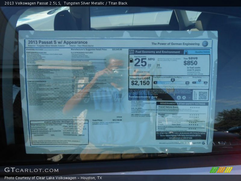 Tungsten Silver Metallic / Titan Black 2013 Volkswagen Passat 2.5L S