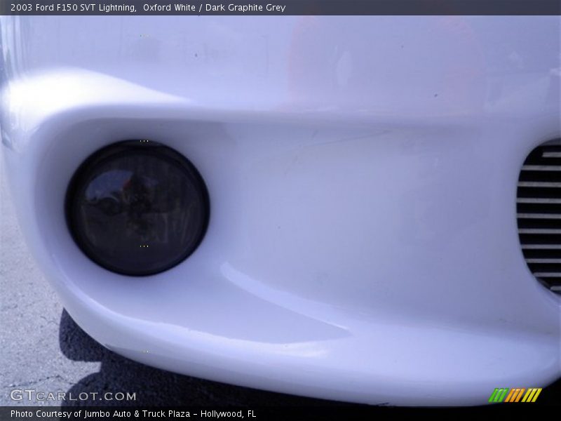 Oxford White / Dark Graphite Grey 2003 Ford F150 SVT Lightning