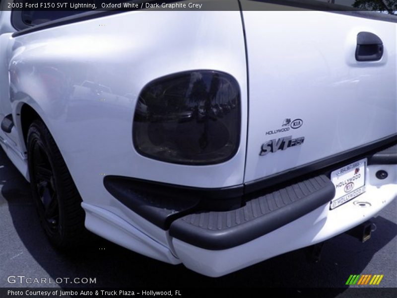 Oxford White / Dark Graphite Grey 2003 Ford F150 SVT Lightning