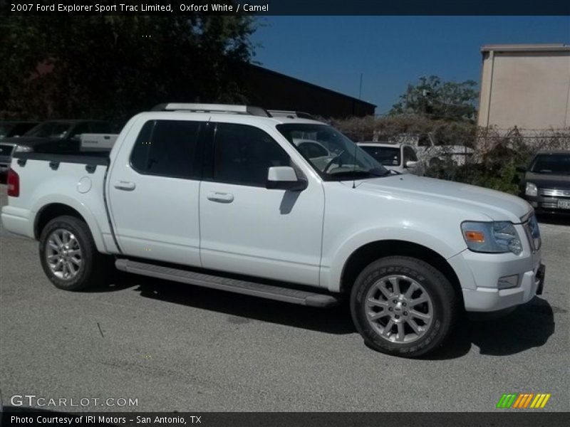 Oxford White / Camel 2007 Ford Explorer Sport Trac Limited