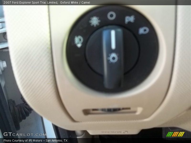 Oxford White / Camel 2007 Ford Explorer Sport Trac Limited