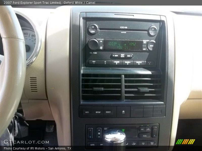 Oxford White / Camel 2007 Ford Explorer Sport Trac Limited