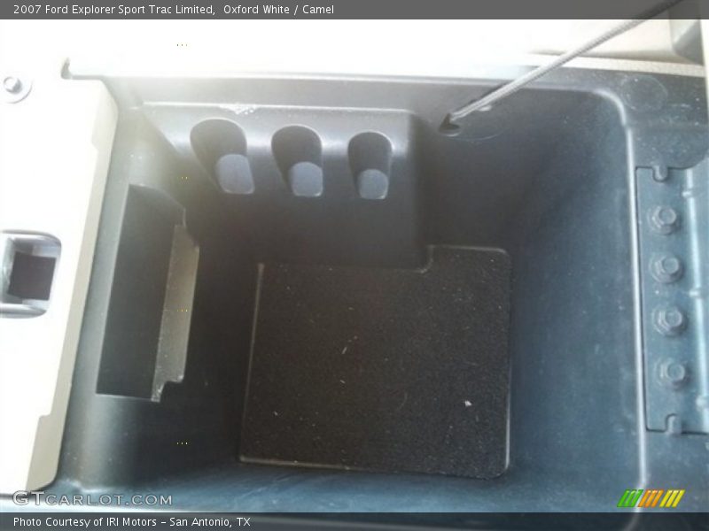 Oxford White / Camel 2007 Ford Explorer Sport Trac Limited