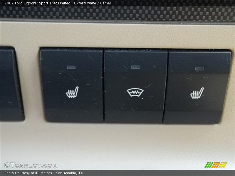 Oxford White / Camel 2007 Ford Explorer Sport Trac Limited