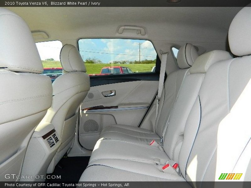 Blizzard White Pearl / Ivory 2010 Toyota Venza V6