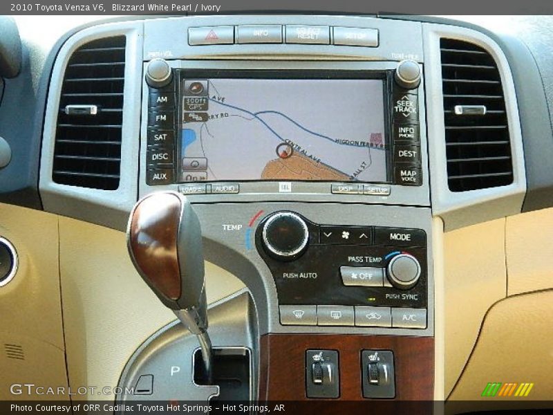 Blizzard White Pearl / Ivory 2010 Toyota Venza V6