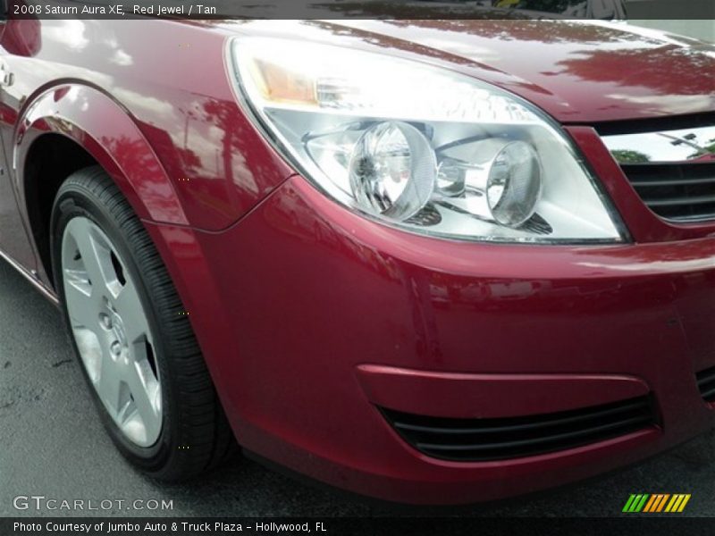 Red Jewel / Tan 2008 Saturn Aura XE