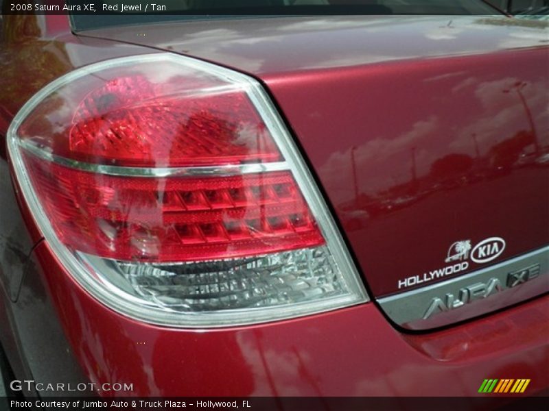 Red Jewel / Tan 2008 Saturn Aura XE