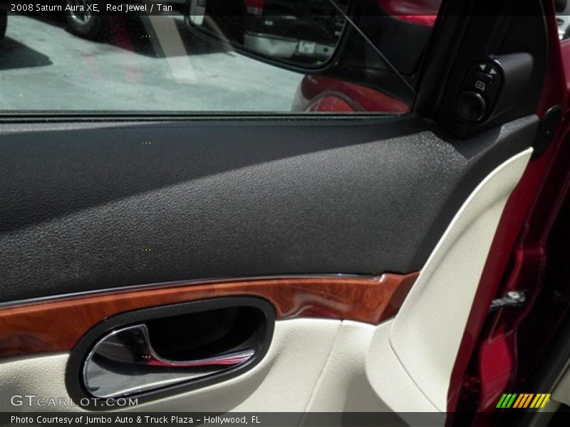 Red Jewel / Tan 2008 Saturn Aura XE