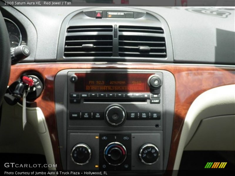 Red Jewel / Tan 2008 Saturn Aura XE