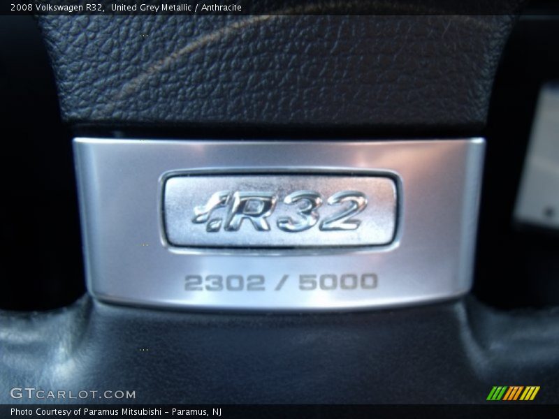 United Grey Metallic / Anthracite 2008 Volkswagen R32