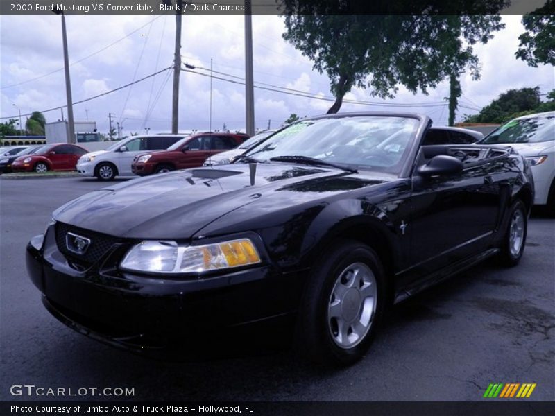 Black / Dark Charcoal 2000 Ford Mustang V6 Convertible