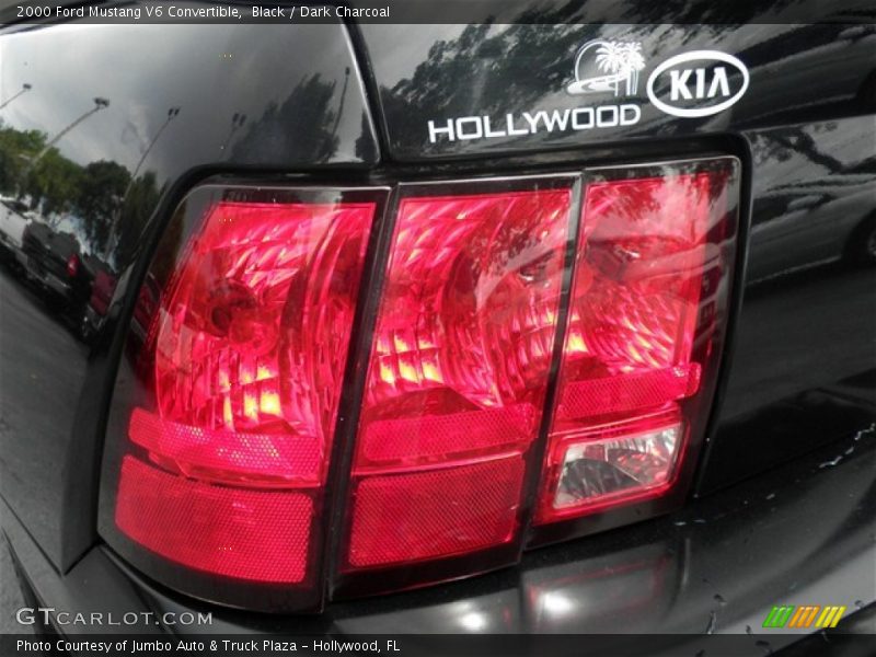 Black / Dark Charcoal 2000 Ford Mustang V6 Convertible