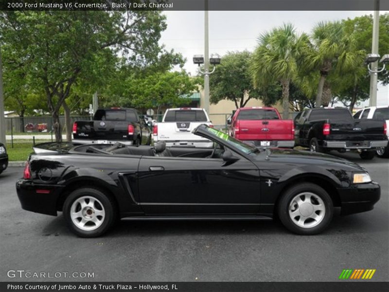 Black / Dark Charcoal 2000 Ford Mustang V6 Convertible