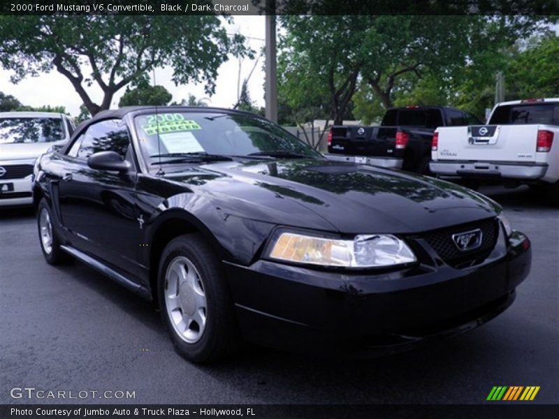 Black / Dark Charcoal 2000 Ford Mustang V6 Convertible