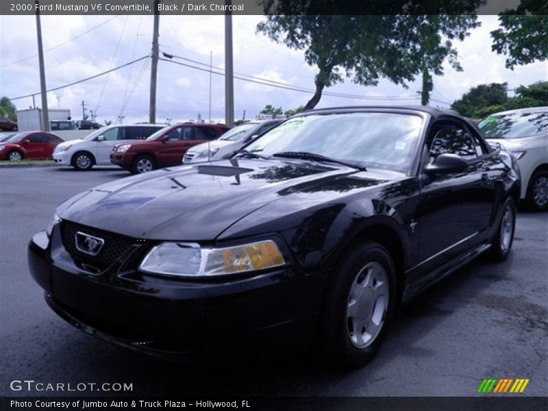 Black / Dark Charcoal 2000 Ford Mustang V6 Convertible