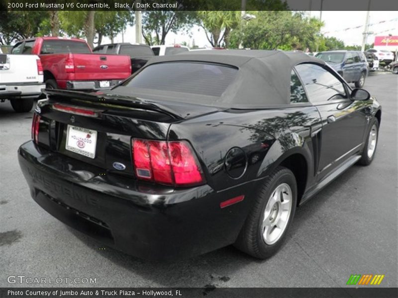 Black / Dark Charcoal 2000 Ford Mustang V6 Convertible