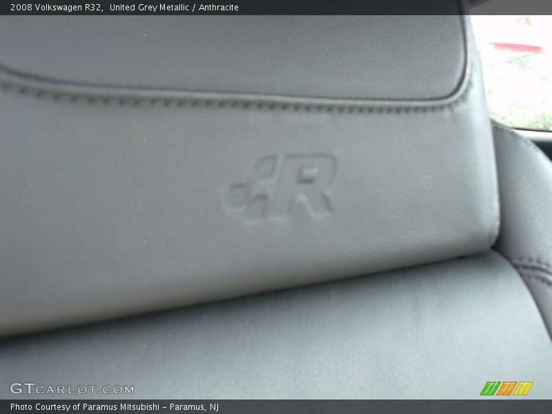 United Grey Metallic / Anthracite 2008 Volkswagen R32