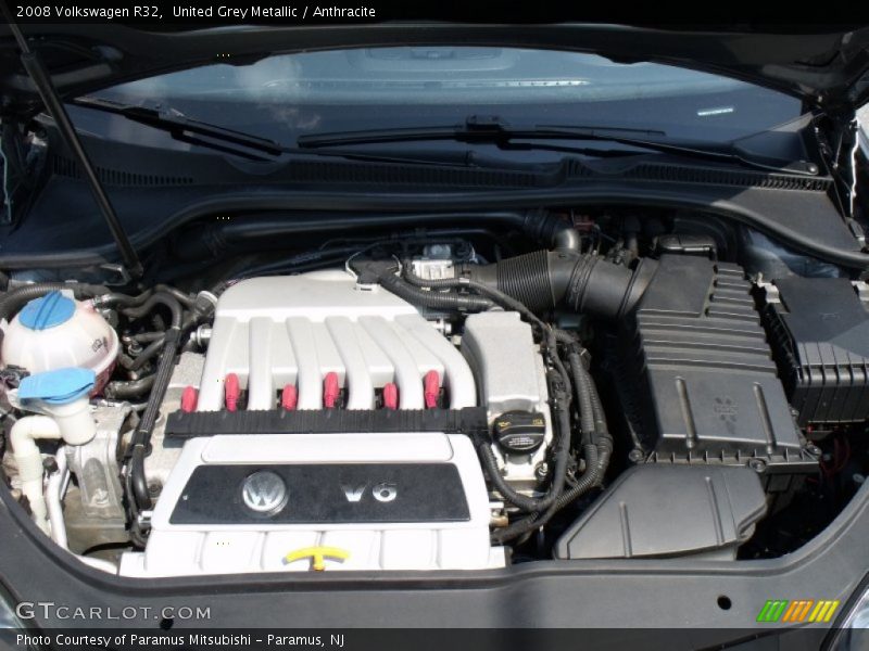 United Grey Metallic / Anthracite 2008 Volkswagen R32