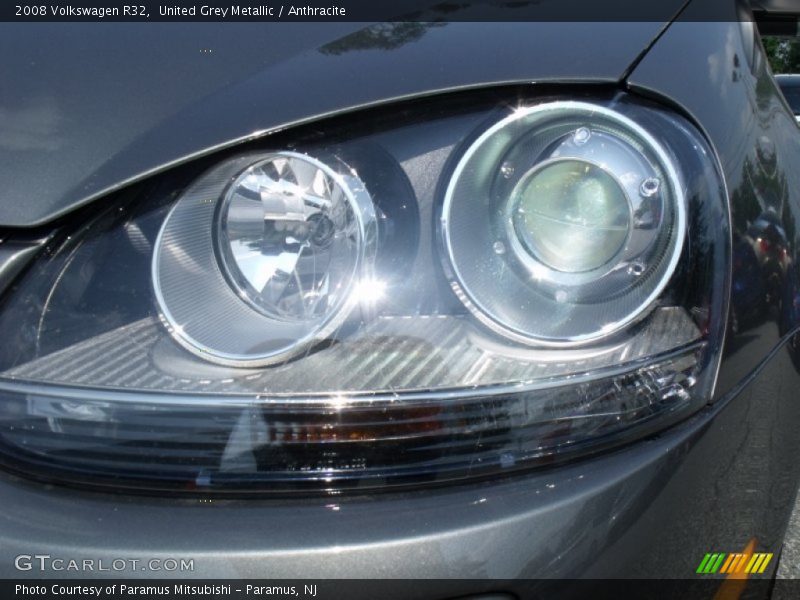 United Grey Metallic / Anthracite 2008 Volkswagen R32