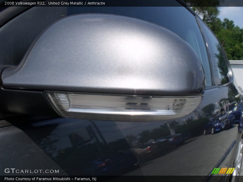United Grey Metallic / Anthracite 2008 Volkswagen R32