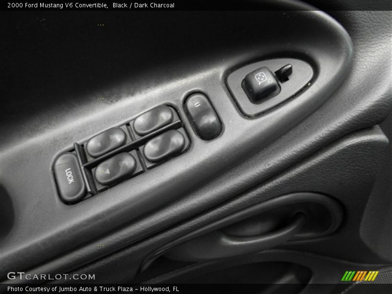 Black / Dark Charcoal 2000 Ford Mustang V6 Convertible
