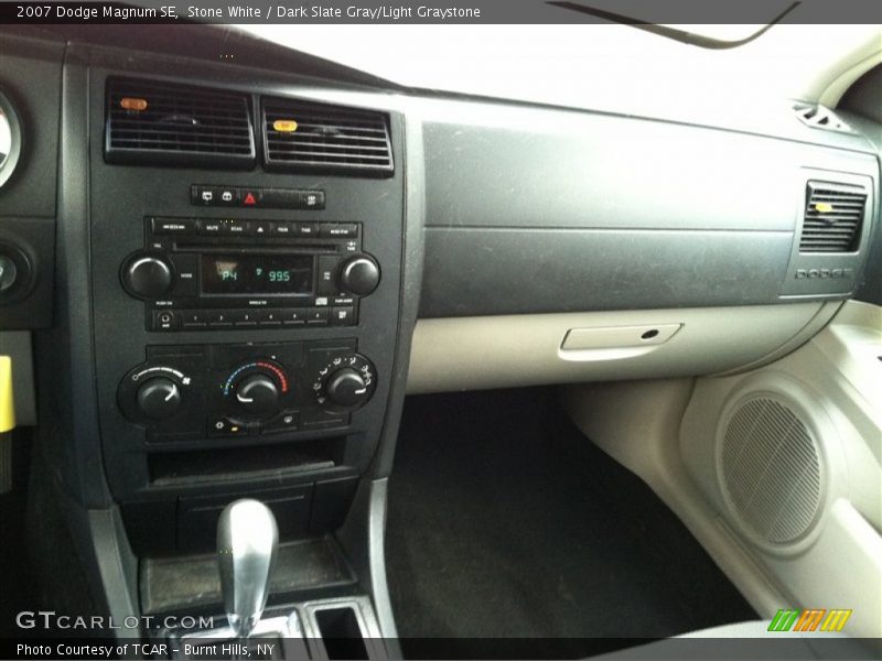 Stone White / Dark Slate Gray/Light Graystone 2007 Dodge Magnum SE