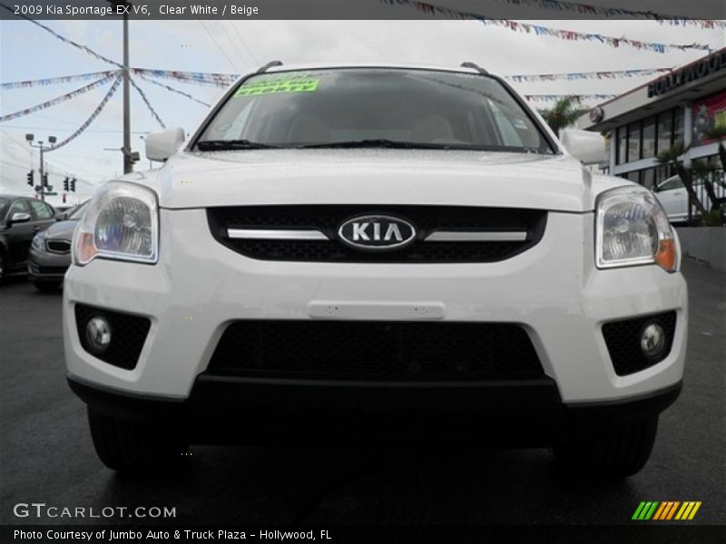 Clear White / Beige 2009 Kia Sportage EX V6