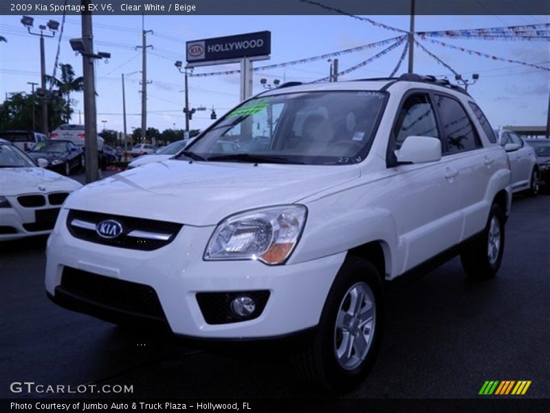 Clear White / Beige 2009 Kia Sportage EX V6