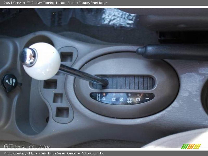 Black / Taupe/Pearl Beige 2004 Chrysler PT Cruiser Touring Turbo
