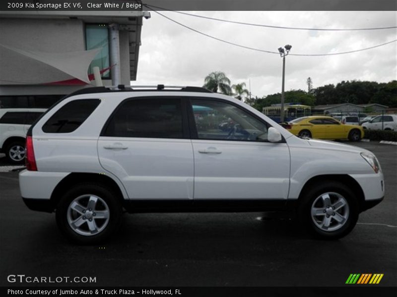 Clear White / Beige 2009 Kia Sportage EX V6
