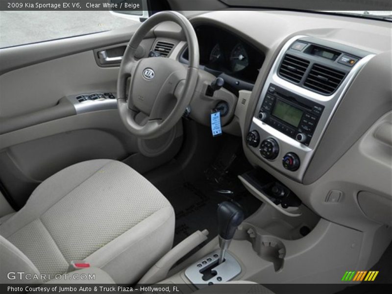 Clear White / Beige 2009 Kia Sportage EX V6
