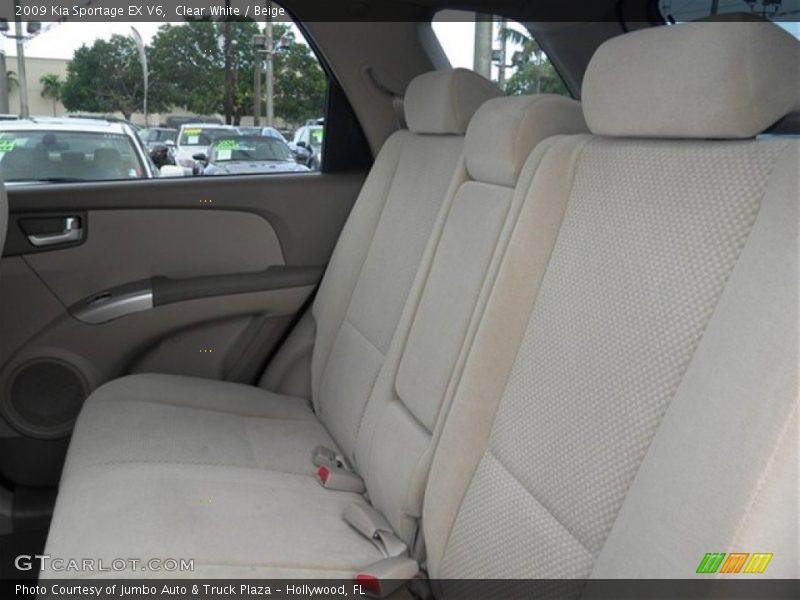 Clear White / Beige 2009 Kia Sportage EX V6