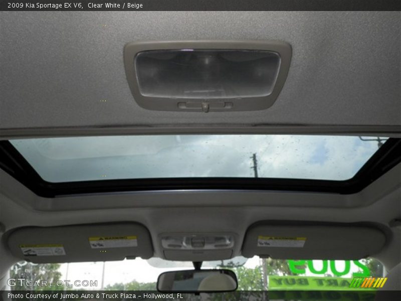 Clear White / Beige 2009 Kia Sportage EX V6