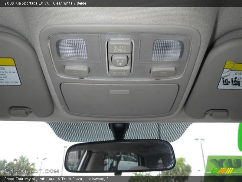 Clear White / Beige 2009 Kia Sportage EX V6