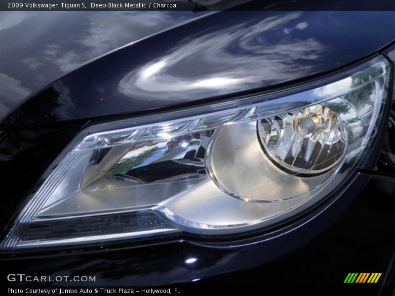 Deep Black Metallic / Charcoal 2009 Volkswagen Tiguan S