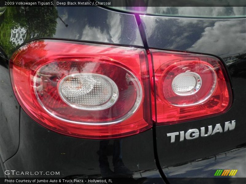 Deep Black Metallic / Charcoal 2009 Volkswagen Tiguan S