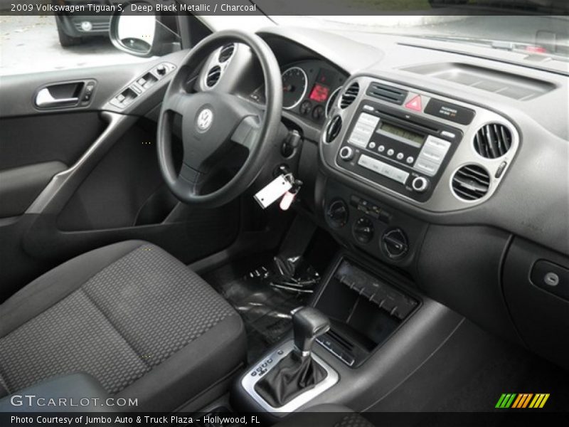 Deep Black Metallic / Charcoal 2009 Volkswagen Tiguan S