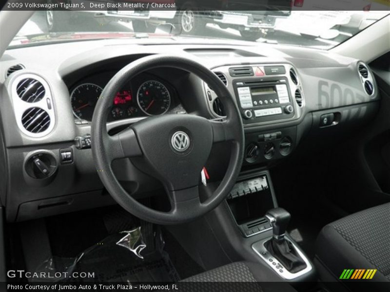 Deep Black Metallic / Charcoal 2009 Volkswagen Tiguan S