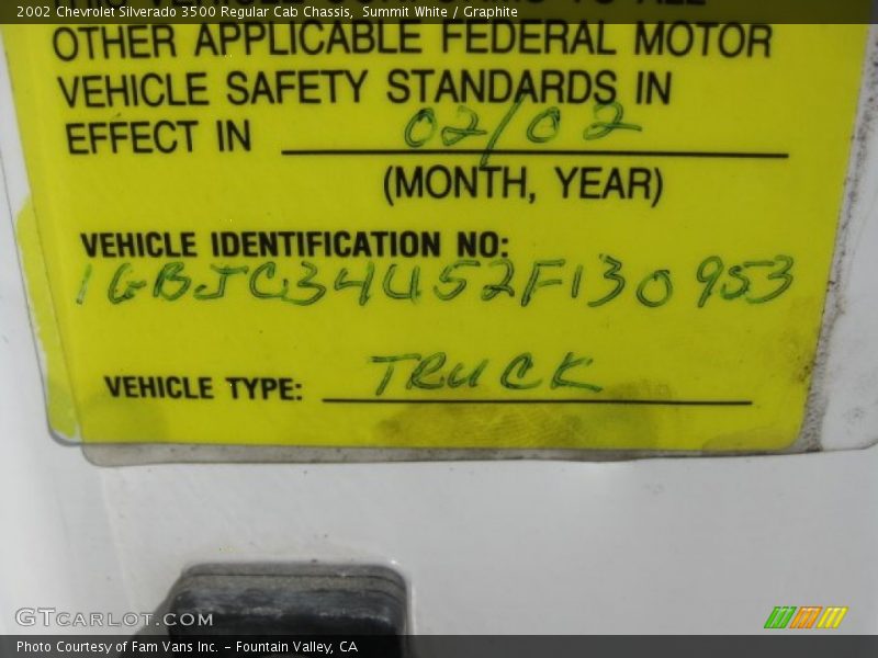 Summit White / Graphite 2002 Chevrolet Silverado 3500 Regular Cab Chassis
