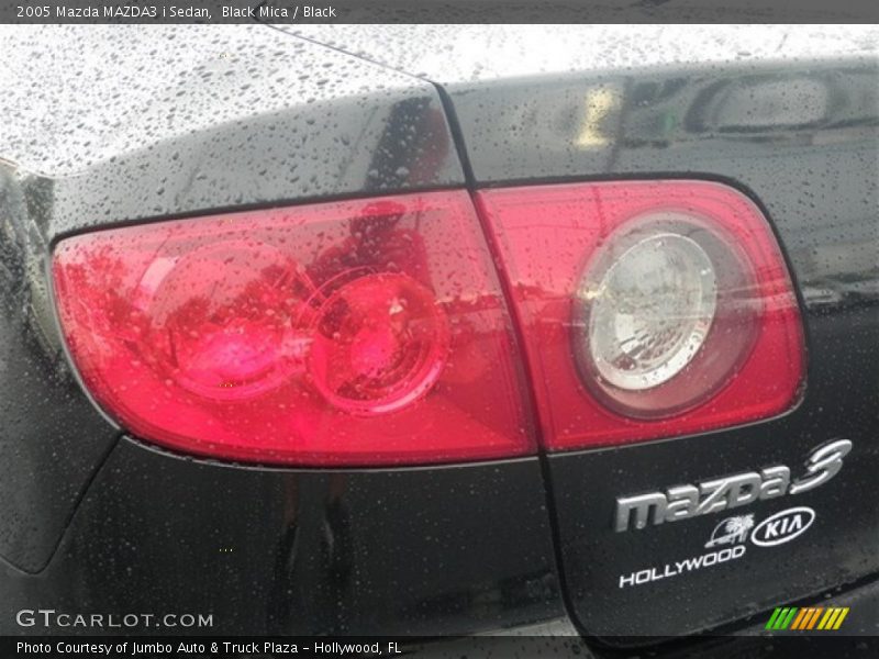 Black Mica / Black 2005 Mazda MAZDA3 i Sedan