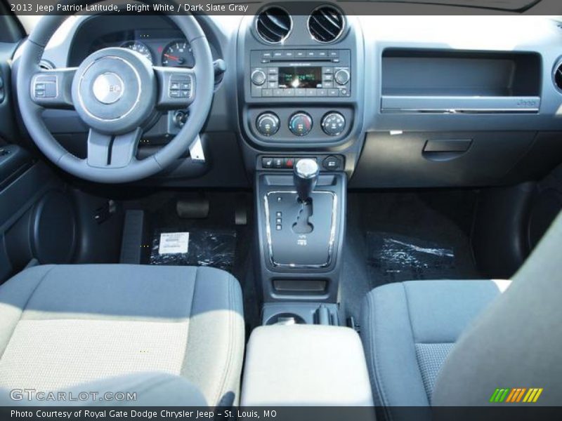  2013 Patriot Latitude Dark Slate Gray Interior