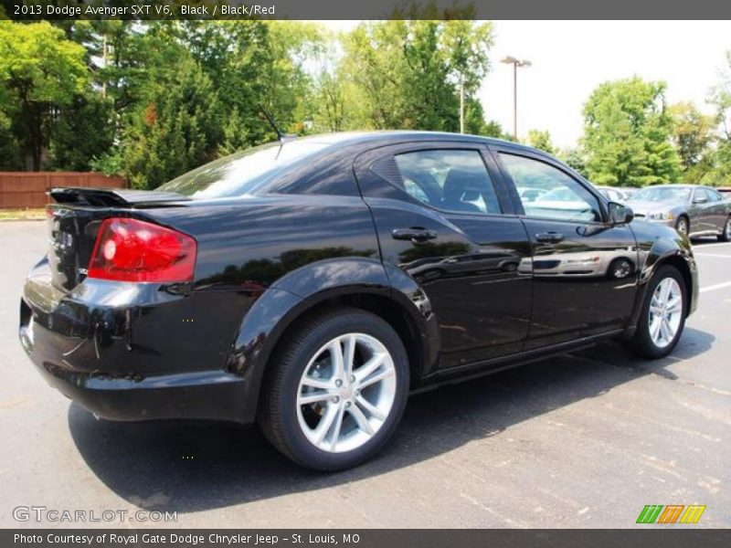  2013 Avenger SXT V6 Black