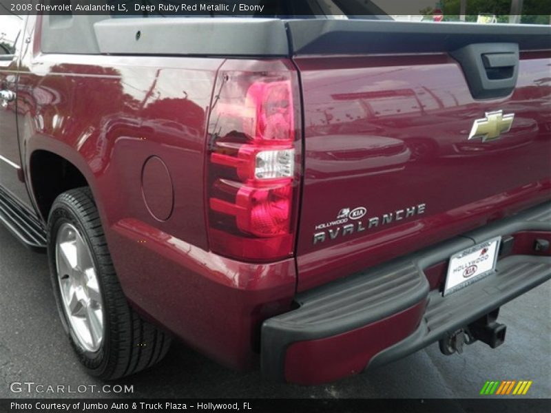 Deep Ruby Red Metallic / Ebony 2008 Chevrolet Avalanche LS