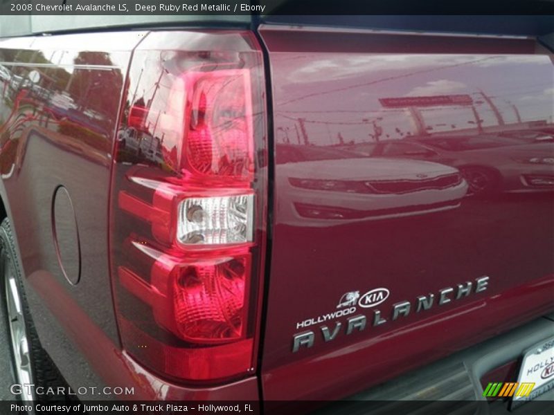 Deep Ruby Red Metallic / Ebony 2008 Chevrolet Avalanche LS