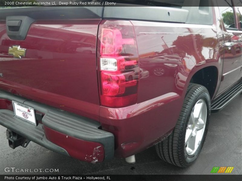 Deep Ruby Red Metallic / Ebony 2008 Chevrolet Avalanche LS