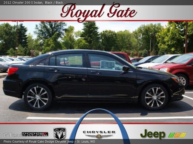 Black / Black 2012 Chrysler 200 S Sedan