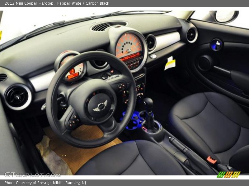 Pepper White / Carbon Black 2013 Mini Cooper Hardtop